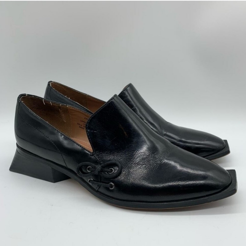 BCBG Unique Leather Square Toe Geometric Loafers 38